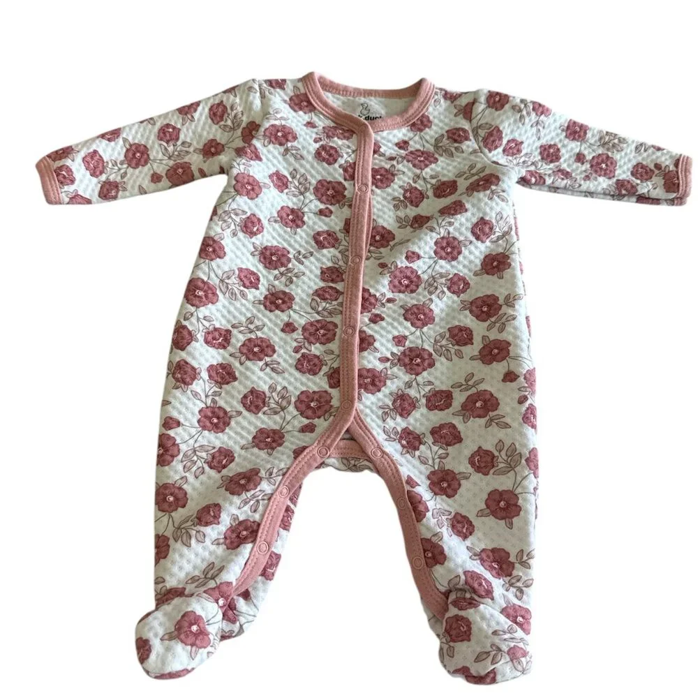 Duck Duck Goose Floral one-piece outfit/sleeper 0-3M‎ Baby Girl